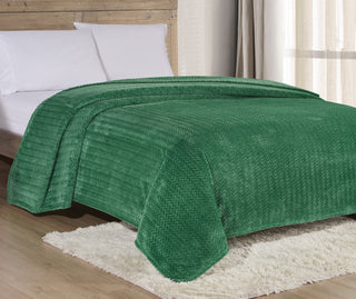 Superior Chevron Braided Blanket - King - Green